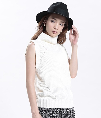 ★再入荷★畦編みボトルネックベスト