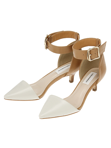 アンクルストラップキトゥンヒールサンダル