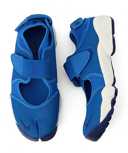 NIKE（ナイキ） ウィメンズエアリフト