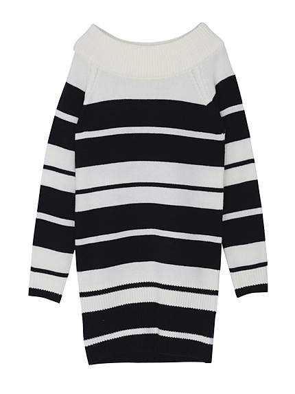 オフショルラインニットワンピース