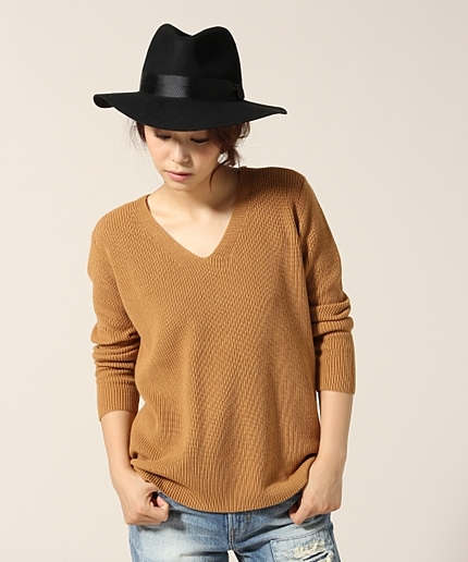 ７ＧユルリブＶネックプルオーバー