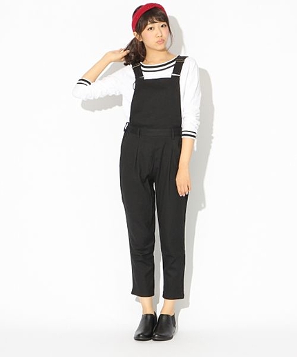 サロペットパンツ