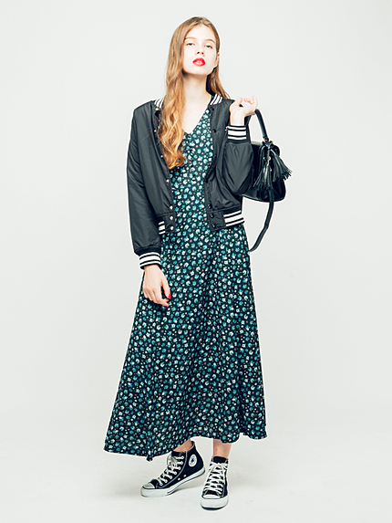 オリジナルレトロフラワー柄マキシワンピース