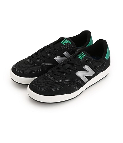 【NEW BALANCE】CRT300スニーカー