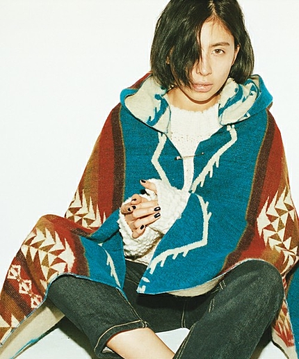 【ｍｉｎｉ10月号掲載】NATIVE HOODED PONCHO