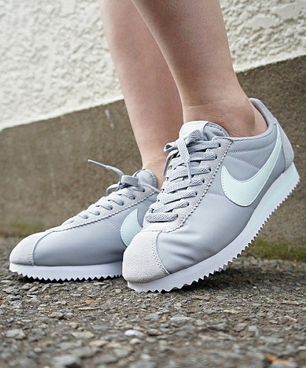 ウィメンズ ナイキ コルテッツ ナイロン NIKE WMNS CLASSIC CORTEZ NYLON 457226