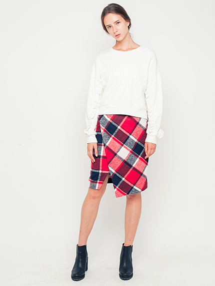 フリルスリーブプルオーバー