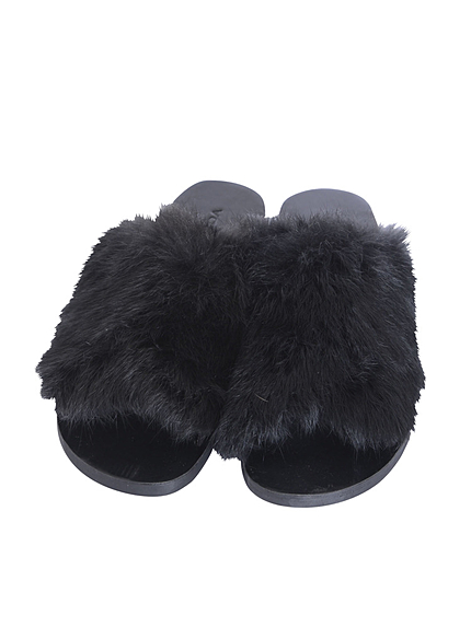 cross fur sandal