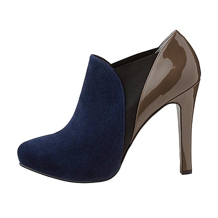 今季マストアイテム★きれいめサイドゴアブーツ