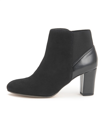 【Oggi11月号掲載】 バッグゴアショートブーツ