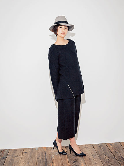 ブークレニットパンツ