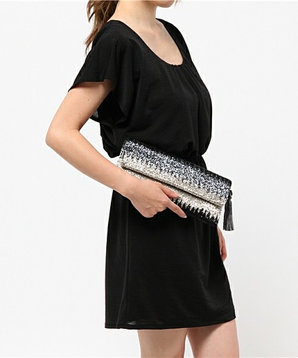 ＜SANTI（サンティ）＞ ZIGZAG　クラッチバッグ