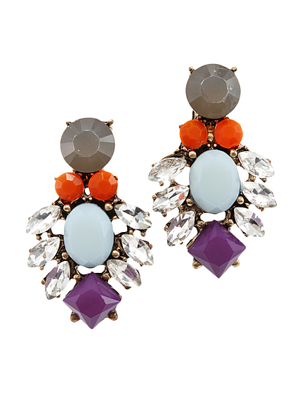 ビジューピアス