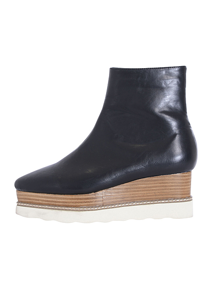 プラットフォームショートブーツ