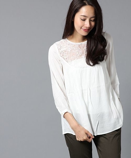 レーヨンフロントレースブラウス