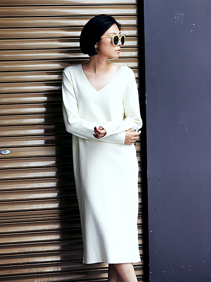 Ｖネックニットワンピース