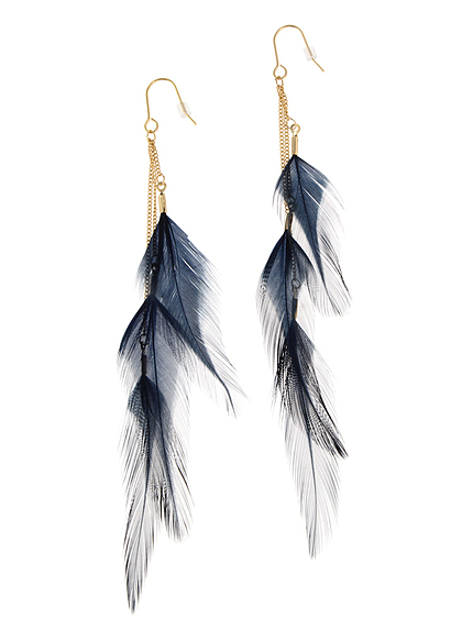 ３フェザーピアス