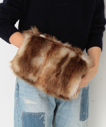 【予約】La Maison de Lyllis　フェイクファークラッチバッグ/ L/M/d/L FUR CLT