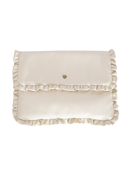 フリルクラッチ