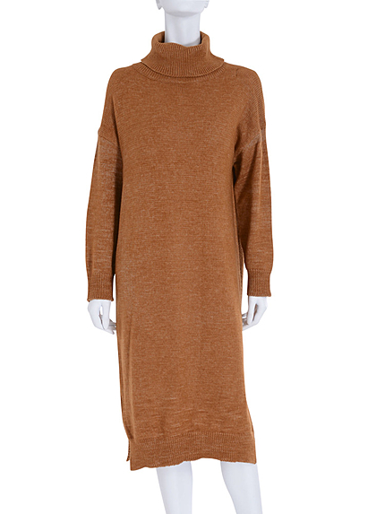 ミドル丈タートルニットワンピ