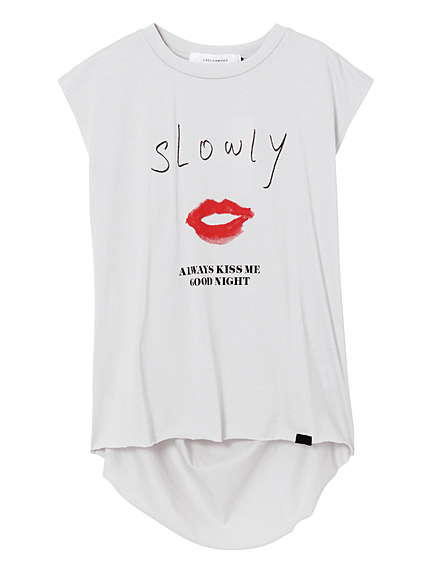 ハンドLipペイントTシャツ