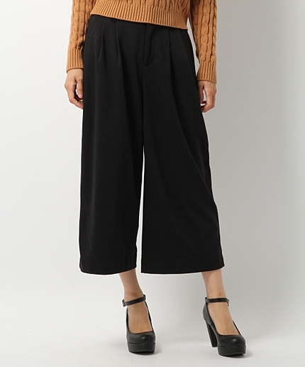 タックワイドクロップドパンツ