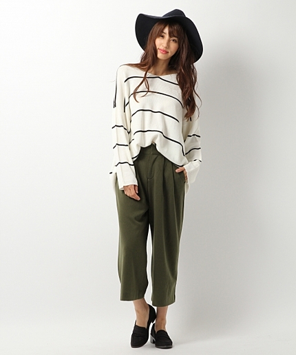 タックワイドクロップドパンツ