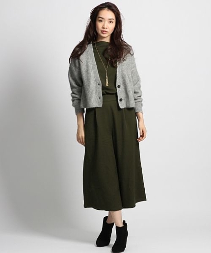 ５ＧウールショートＶカーディガン