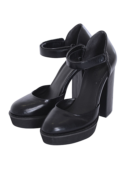 CHUNKY HEELパンプス