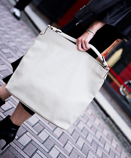 ワンショルダートートバッグ