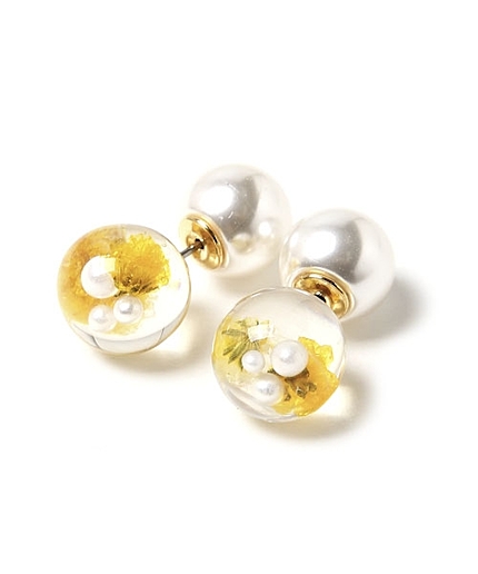 封入フラワーピアス