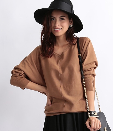 【先行予約】 ウォッシャブルウールゆるVネックニット