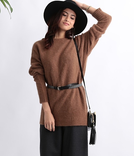 【先行予約】 フェレットボートネックロングニット