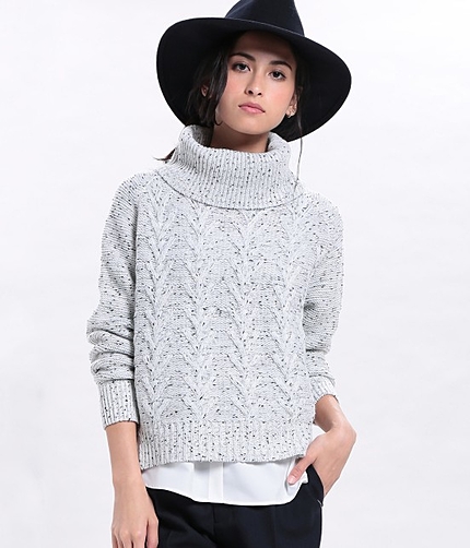 ケーブルタートルニットシャツツインセット