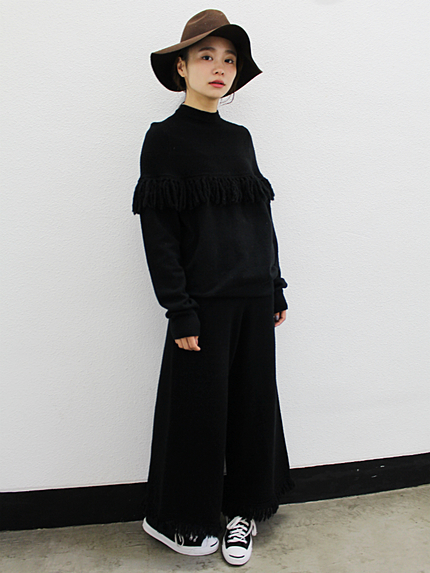 フリンジニットパンツ