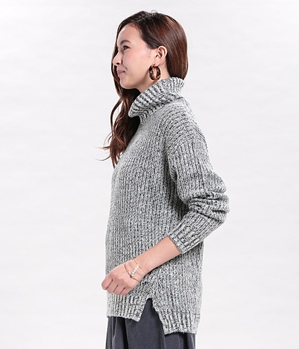 ミックス糸タートルネックプルオーバー