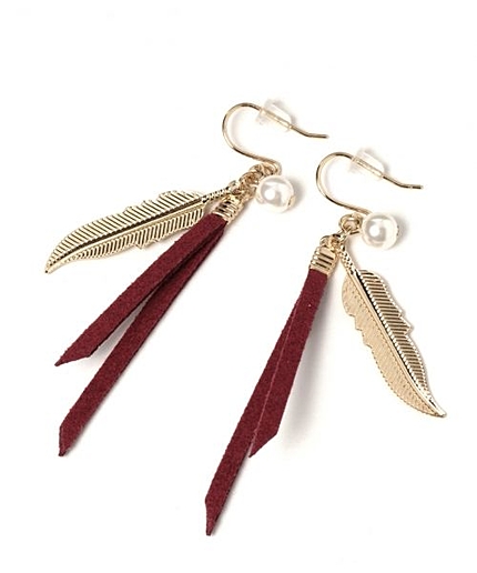 タッセルフェザーピアス