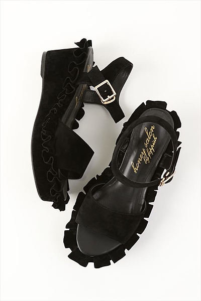 ﾌﾘﾙｻﾝﾀﾞﾙ