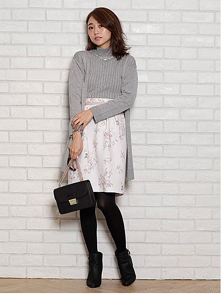 パステルボタニカルタイトスカート