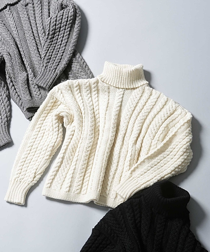 WOOL ケーブルタートルニット