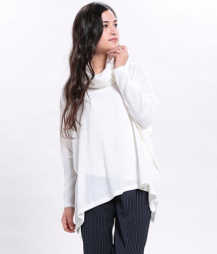 ニットソーオフタートルポンチョ