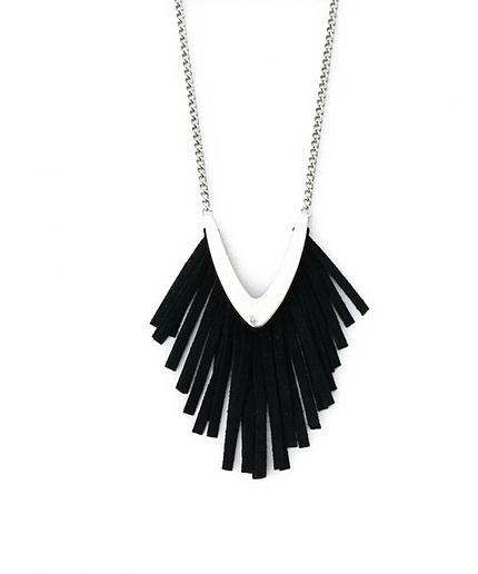 BY フリンジ V ロングネックレス