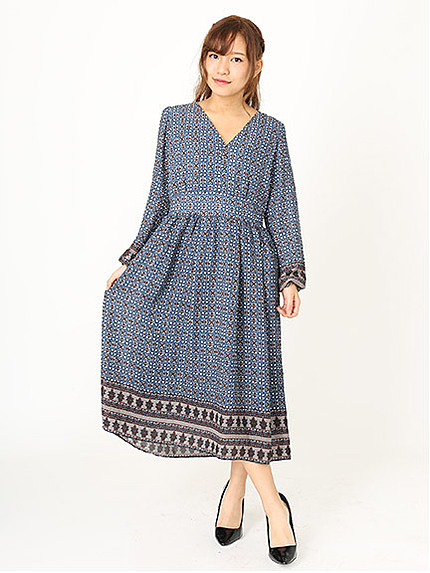 レトロ柄ギャザーワンピース