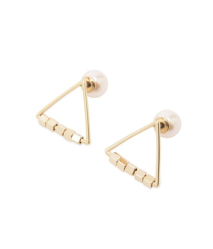 トライアングルピアス