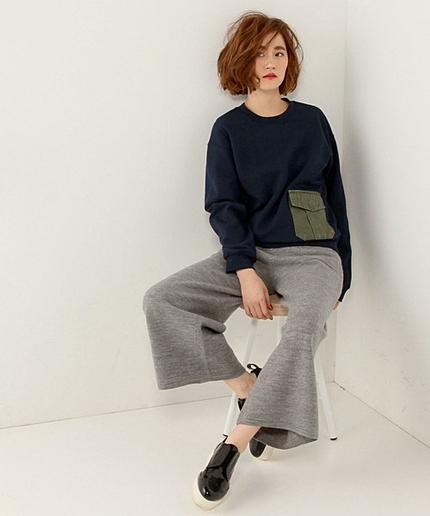 UWMM W ニットクロップドパンツ