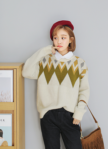 ダイヤモチーフレトロニットプルオーバー・全2色・e45605