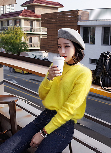 **雑誌Seventeen2月号掲載**ラウンドネックアンゴラニット・全４色・e45306