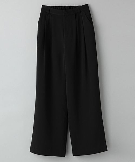 タックワイドストレートパンツ