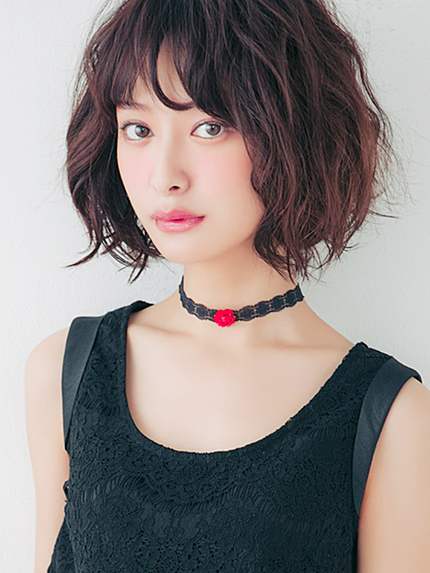 ローズモチーフレースチョーカー