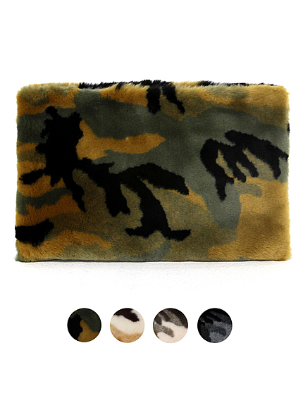 ●●雑誌saita12月号/Scawaii!12月号/他雑誌多数掲載！●カモフラージュパターンフェイクファークラッチバッグ・全4色・t16390